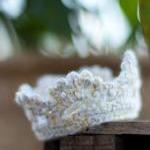 Crochet Crown Newborn Photo..