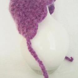 .Newborn Baby Bonnet with Scalloped Edge - Photo Prop